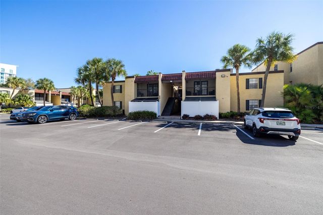106 ALAMEDA COURT 240, Tampa, FL 33609