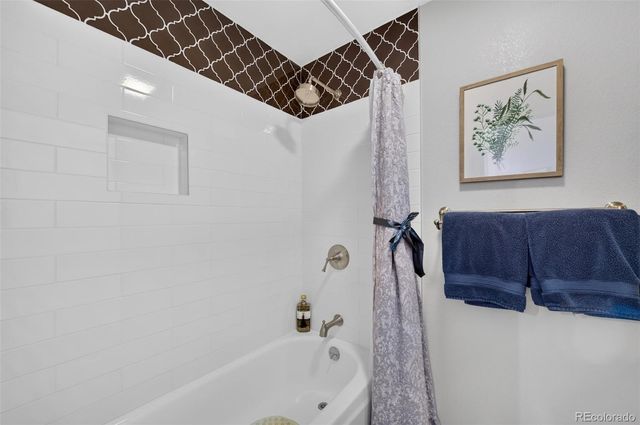 3 Marsh Hawk Lane, Littleton, CO 80127