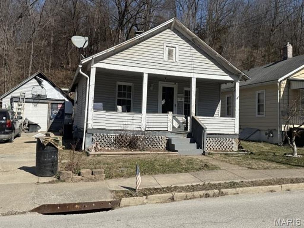 1620 Fulton Avenue, Hannibal, MO 63401