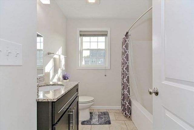 32 Riley 32, Tyngsborough, MA 01879