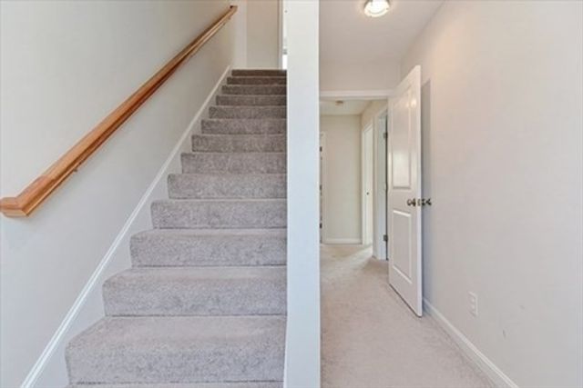 32 Riley 32, Tyngsborough, MA 01879