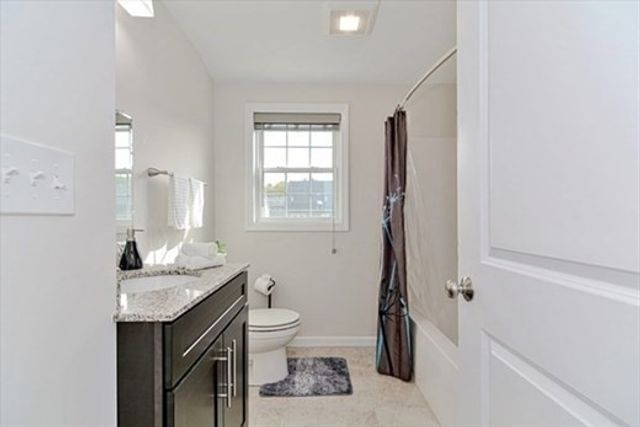 32 Riley 32, Tyngsborough, MA 01879