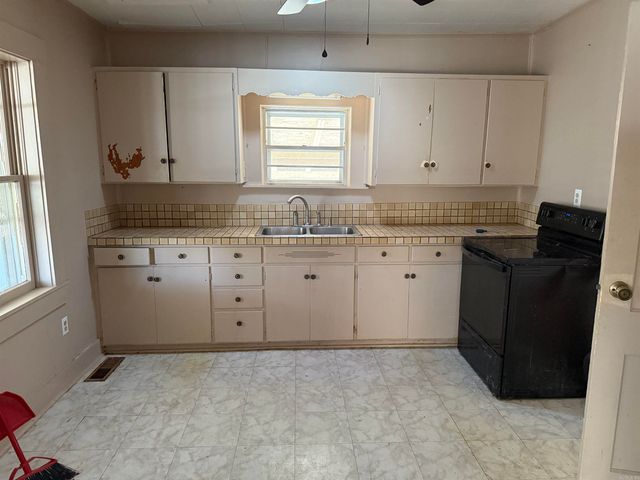 125 Hildreth, Hot Springs National Park, AR 71913