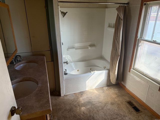 125 Hildreth, Hot Springs National Park, AR 71913