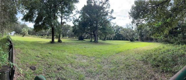 17067 NW GAINESVILLE ROAD, Reddick, FL 32686