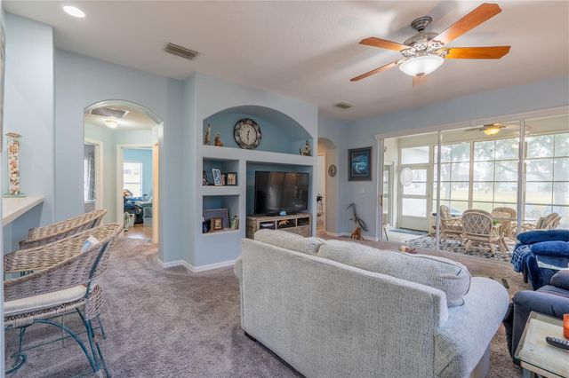 6210 SAILBOAT AVENUE, Tavares, FL 32778