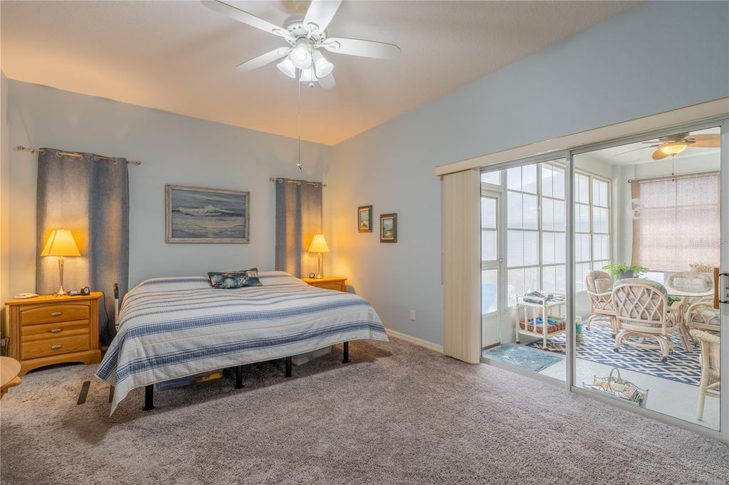 Image 15 of property listing at 6210 SAILBOAT AVENUE, Tavares, FL 32778