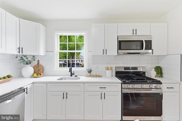 100 CEDARMERE RD, Owings Mills, MD 21117
