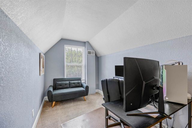 1108 NW Laird Ave, Lawton, OK 73507