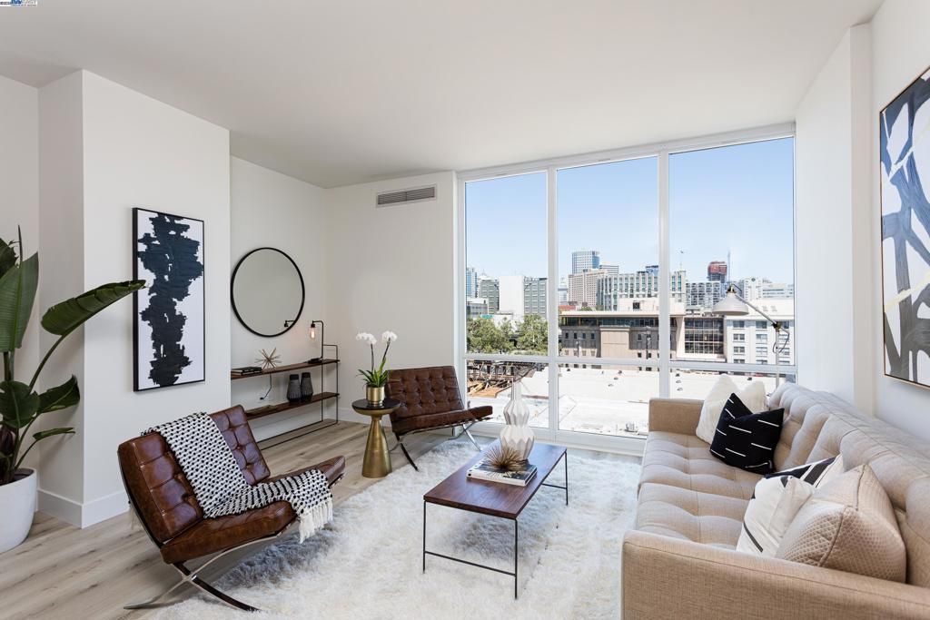 222 Broadway 712, Oakland, CA 94607