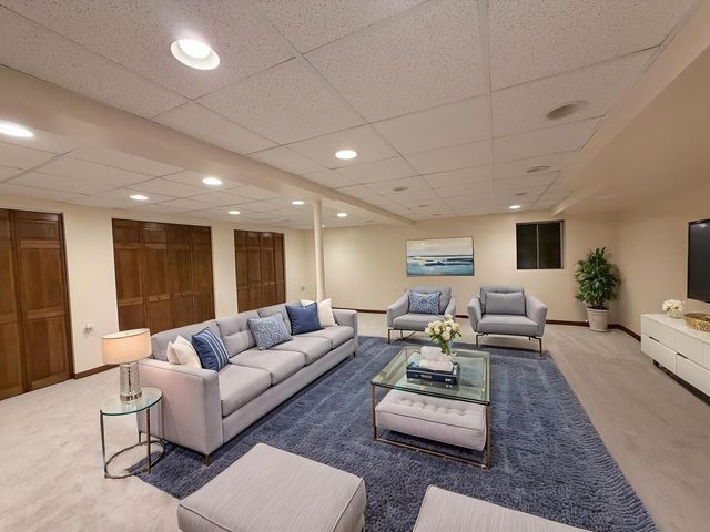 9000 Frances Lane, Orland Park, IL 60462