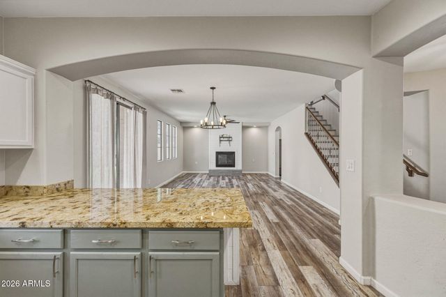 2386 W SLEEPY RANCH Road, Phoenix, AZ 85085