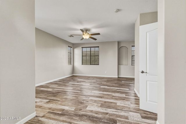 2386 W SLEEPY RANCH Road, Phoenix, AZ 85085