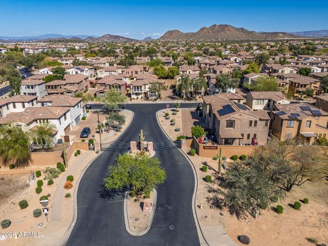 2386 W SLEEPY RANCH Road, Phoenix, AZ 85085