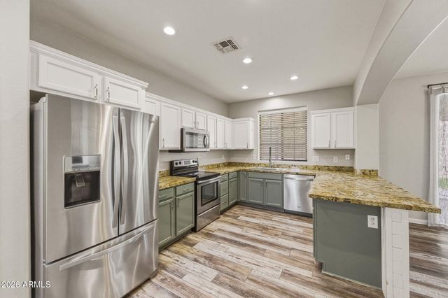 2386 W SLEEPY RANCH Road, Phoenix, AZ 85085