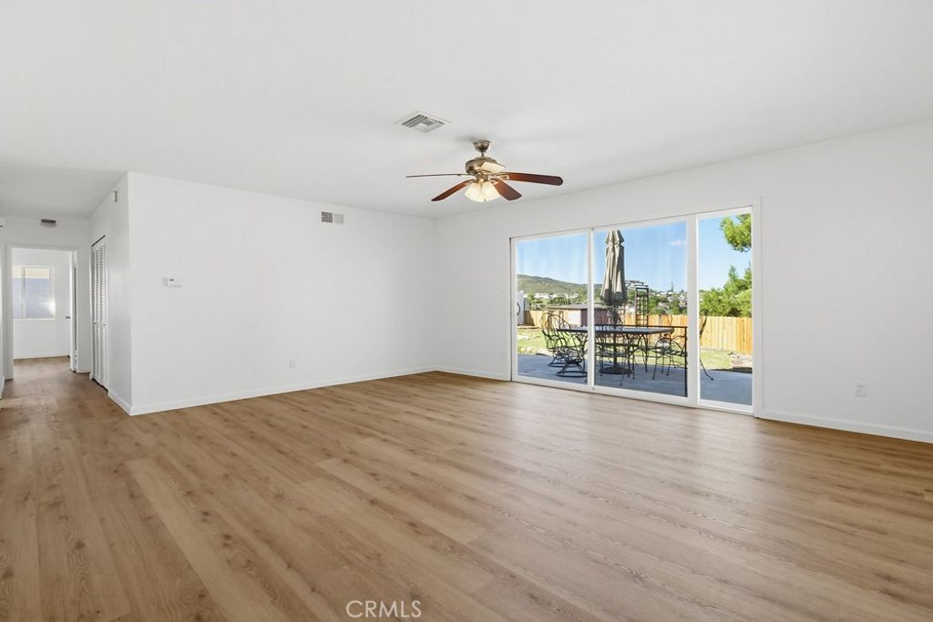 Image 15 of property listing at 6551 Lake Ashmere Court, San Diego, CA 92119