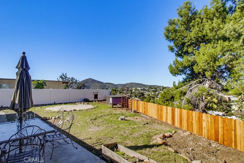 Image 35 of property listing at 6551 Lake Ashmere Court, San Diego, CA 92119