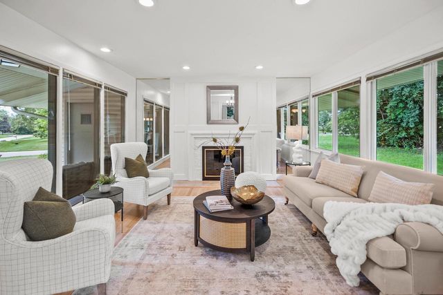 201 W Ellsworth LANE, Bayside, WI 53217