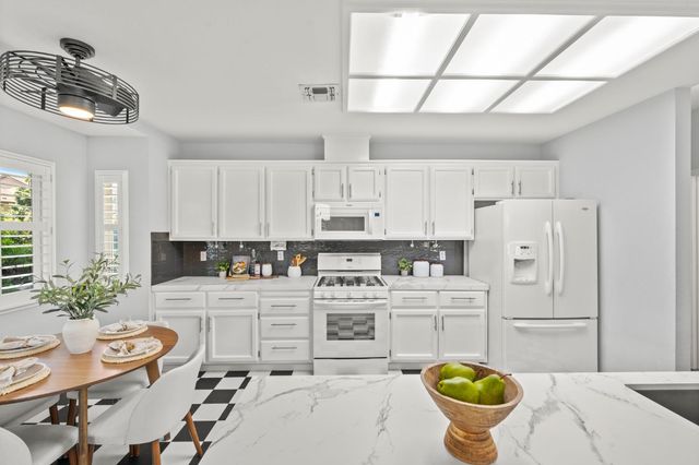 3601 Amethyst Dr, Rocklin, CA 95677