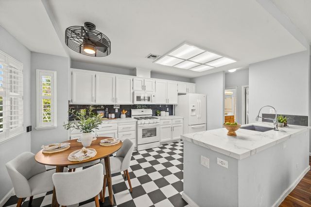 3601 Amethyst Dr, Rocklin, CA 95677