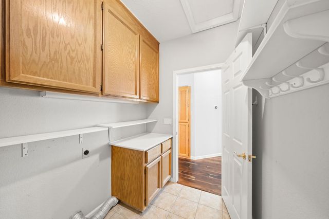 3601 Amethyst Dr, Rocklin, CA 95677