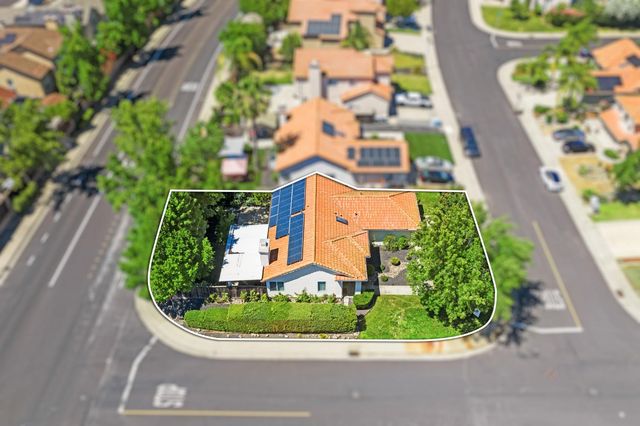 3601 Amethyst Dr, Rocklin, CA 95677