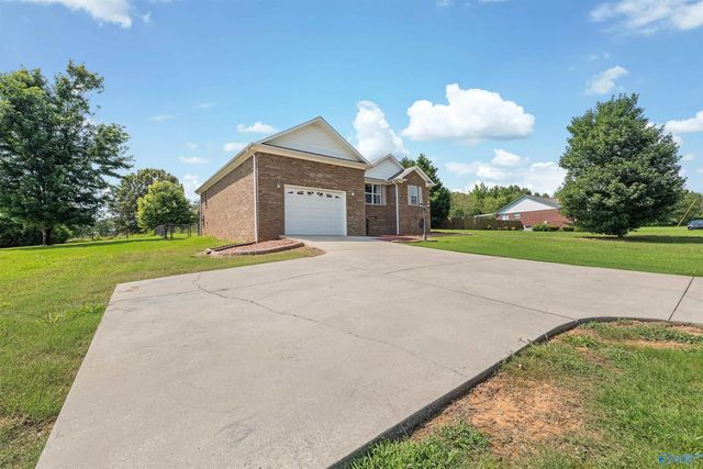 17815 Dement Road, Athens, AL 35611