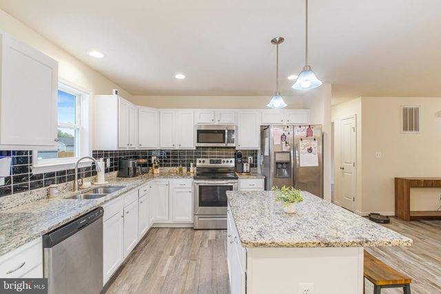 59 RUSTIC LN, Colonial Beach, VA 22443