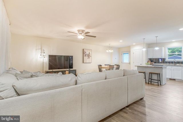 59 RUSTIC LN, Colonial Beach, VA 22443