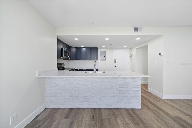 4015 BAYSHORE BOULEVARD 7C, Tampa, FL 33611