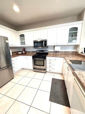 17886 Robusta, Riverside, CA 92503