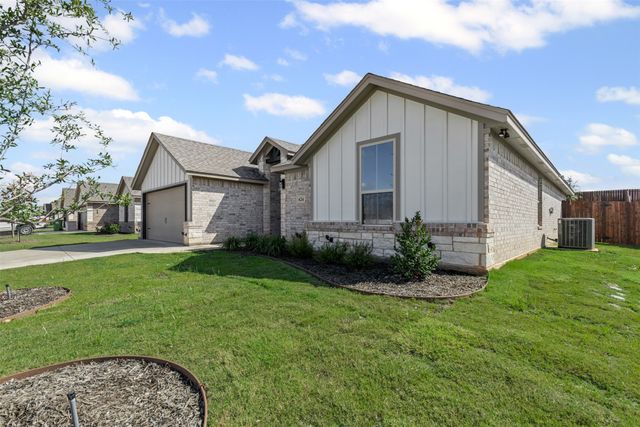 624 Jameson, Springtown, TX 76082
