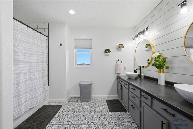 10131 N PONDEROSA DR, Black Hawk, SD 57718