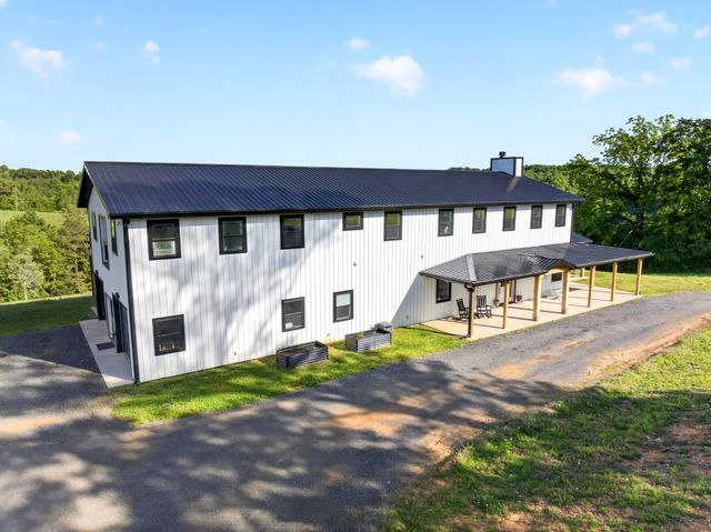 3485 Pinetree Cir, Palmyra, TN 37142
