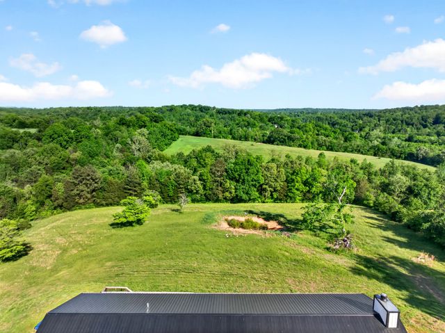 3485 Pinetree Cir, Palmyra, TN 37142