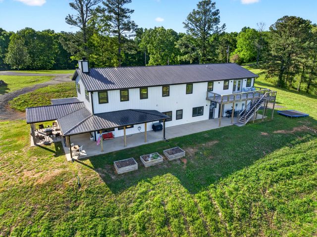 3485 Pinetree Cir, Palmyra, TN 37142