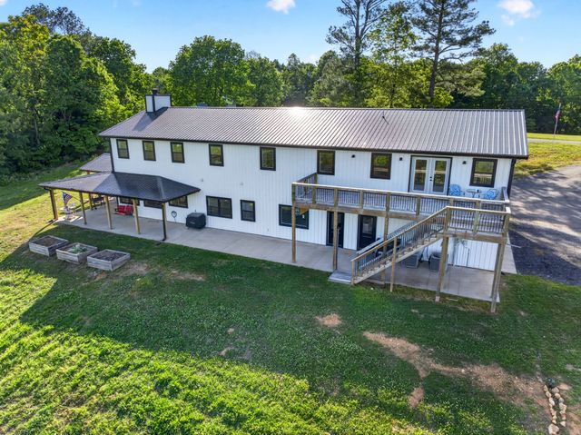3485 Pinetree Cir, Palmyra, TN 37142