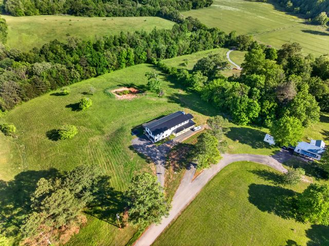 3485 Pinetree Cir, Palmyra, TN 37142