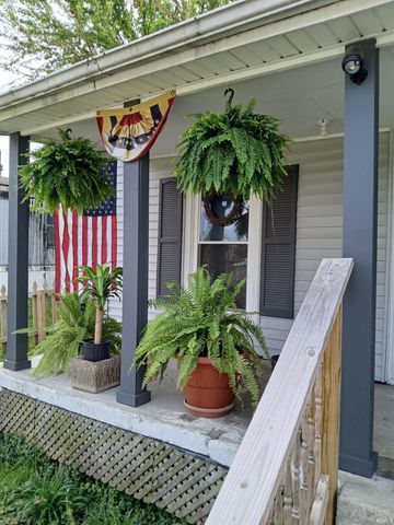 1010 W Warren Street, Mitchell, IN 47446