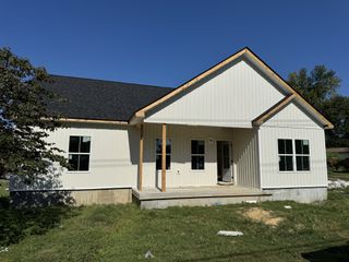 853 Anthony Ave, Smithville, TN 37166
