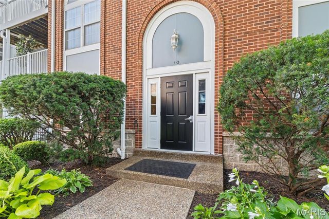4235 W Pine Boulevard 3, St Louis, MO 63108
