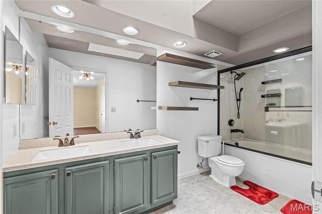 4235 W Pine Boulevard 3, St Louis, MO 63108