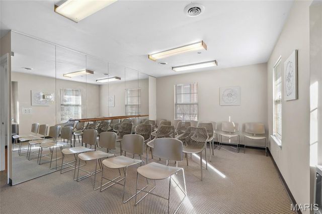 4235 W Pine Boulevard 3, St Louis, MO 63108
