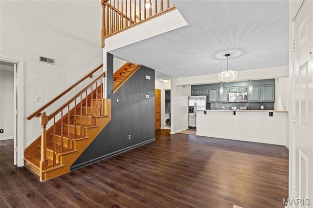 4235 W Pine Boulevard 3, St Louis, MO 63108