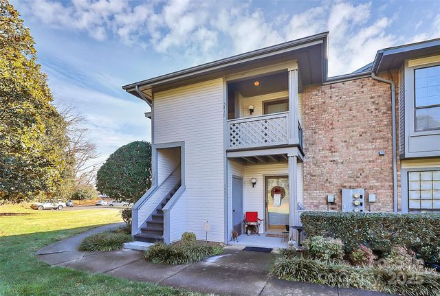 5810 Harris Grove Lane, Charlotte, NC 28212