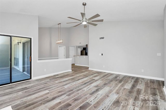 5810 Harris Grove Lane, Charlotte, NC 28212