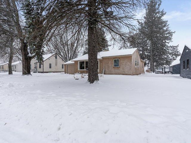 1315 8th Avenue NE, Brainerd, MN 56401