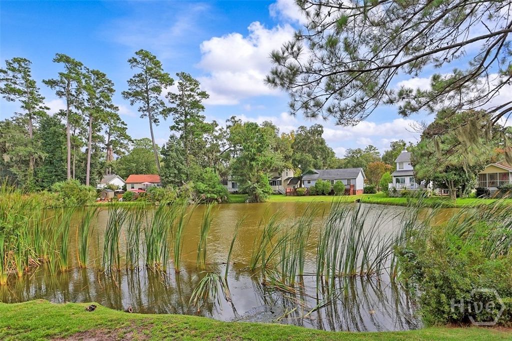 Image 12 of property listing at 511 Pointe South Drive, Savannah, GA 31410