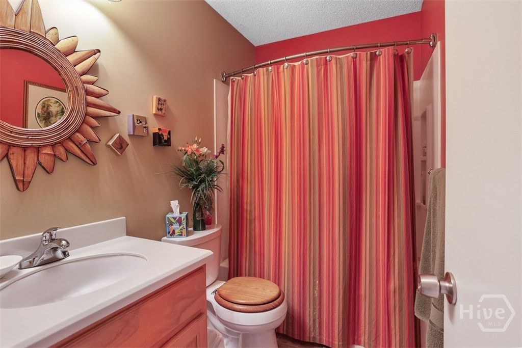 Image 27 of property listing at 511 Pointe South Drive, Savannah, GA 31410