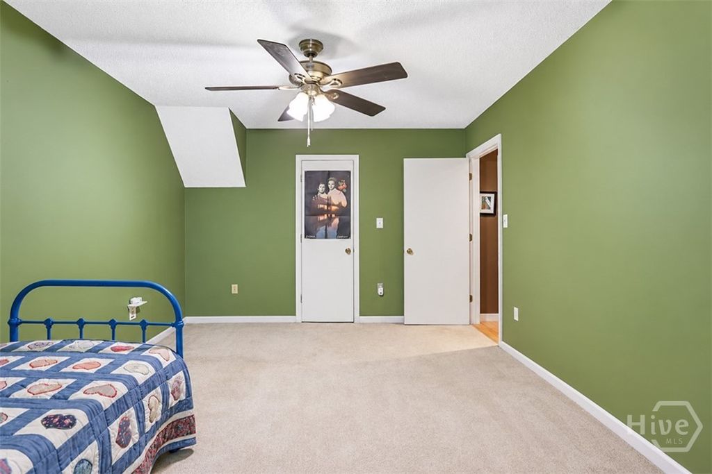 Image 40 of property listing at 511 Pointe South Drive, Savannah, GA 31410